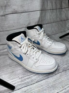 Nike Air Jordan 1 Retro Mid Legend Blue size 9.5 M